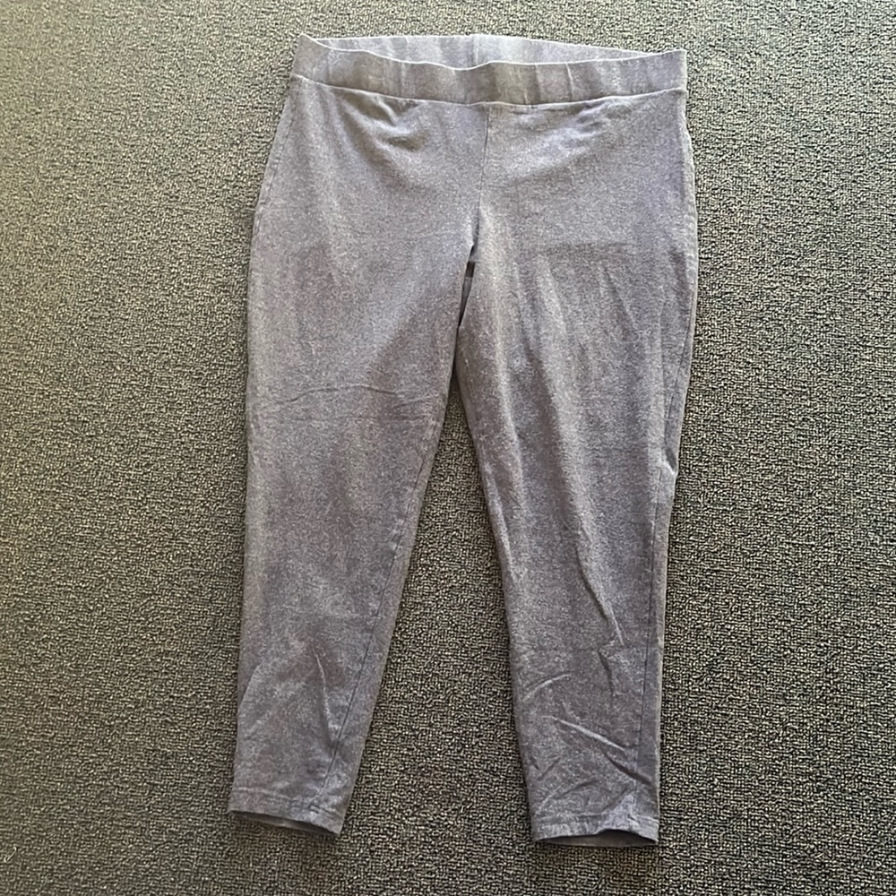 Plus size gray Torrid leggings